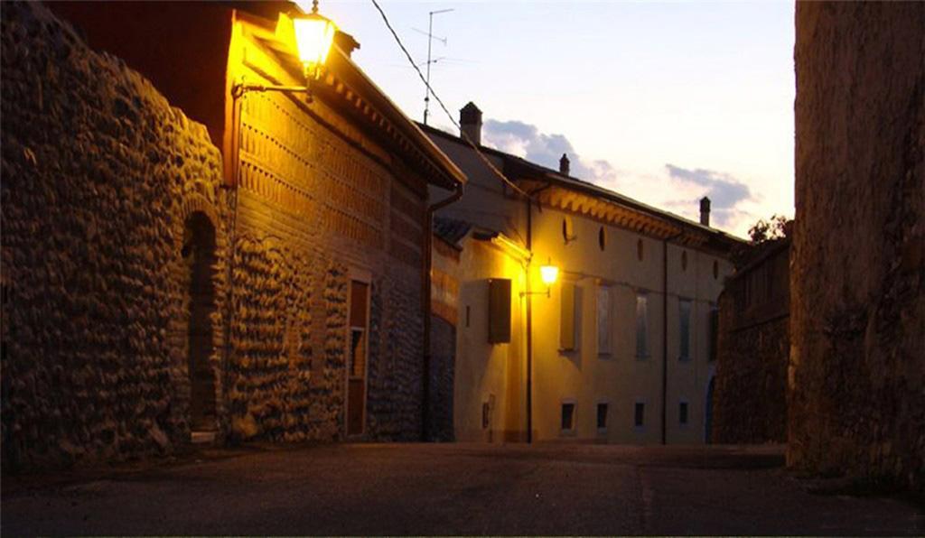 Villa Avesani Pastrengo Eksteriør billede